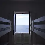 Eras Nest Хостел