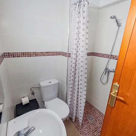 Hostal Eras Nest *