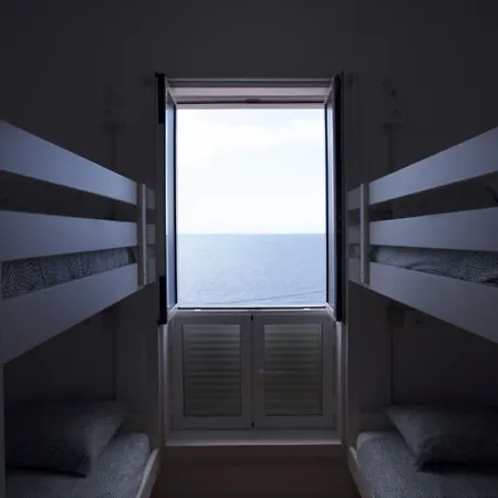 Hostal Eras Nest *